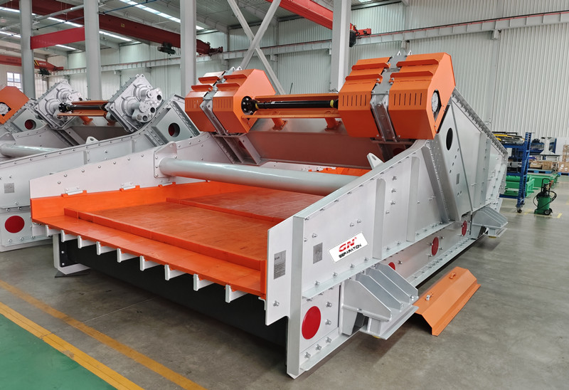 20240701linearmotionvibratingscreenforironmining