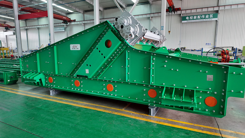 2026.06.18 Large linear vibrating screen 2